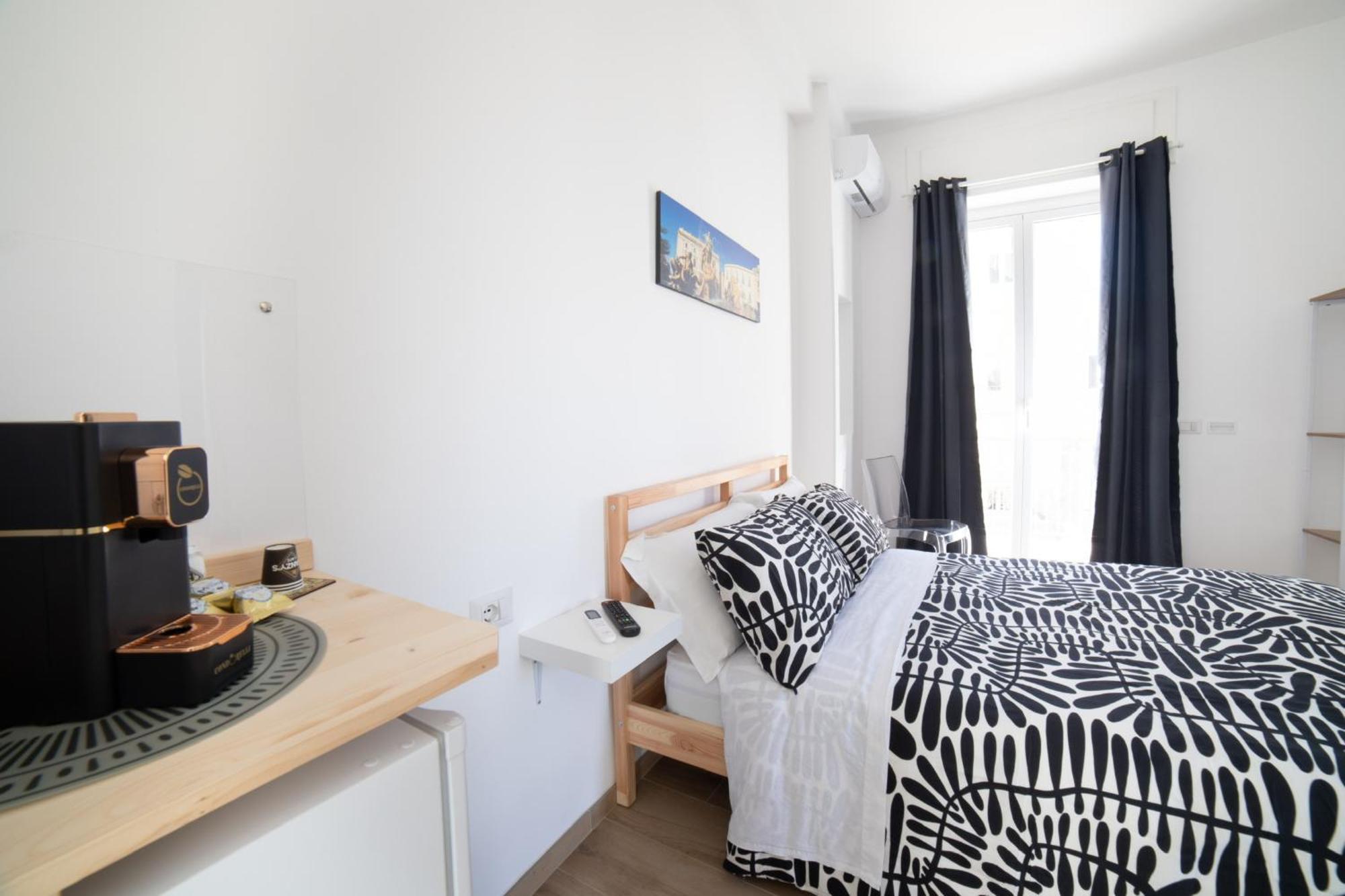Residence Le Tre Piazze Сиракуза Екстериор снимка