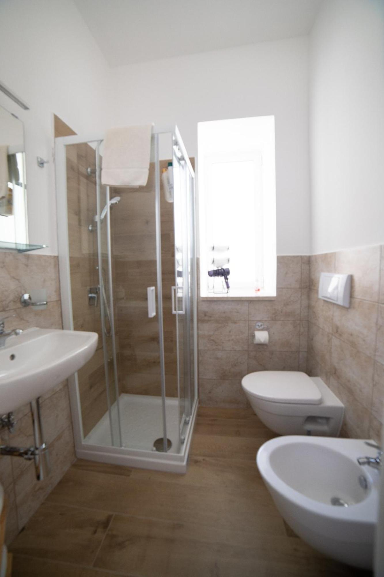 Residence Le Tre Piazze Сиракуза Екстериор снимка