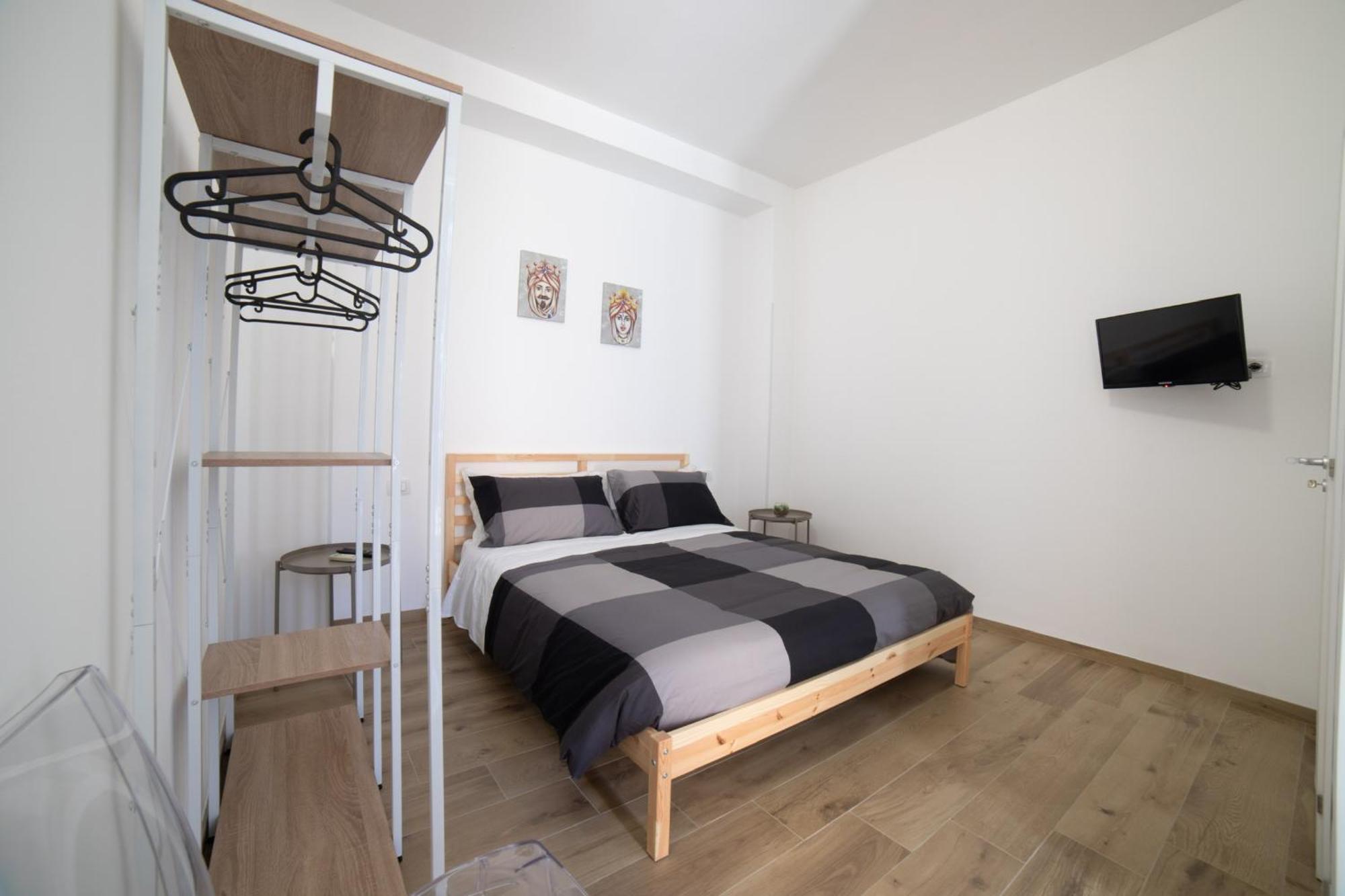 Residence Le Tre Piazze Сиракуза Екстериор снимка